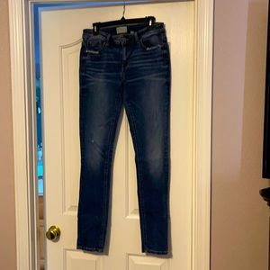 Dark denim from the Buckle.  29L.  Barely worn.